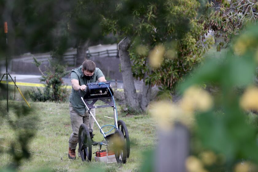 San Luis Obispo Sheriff uses a ground penetrating radar to search for the body of Kristen Smart in the backyard of Ruben Flores.