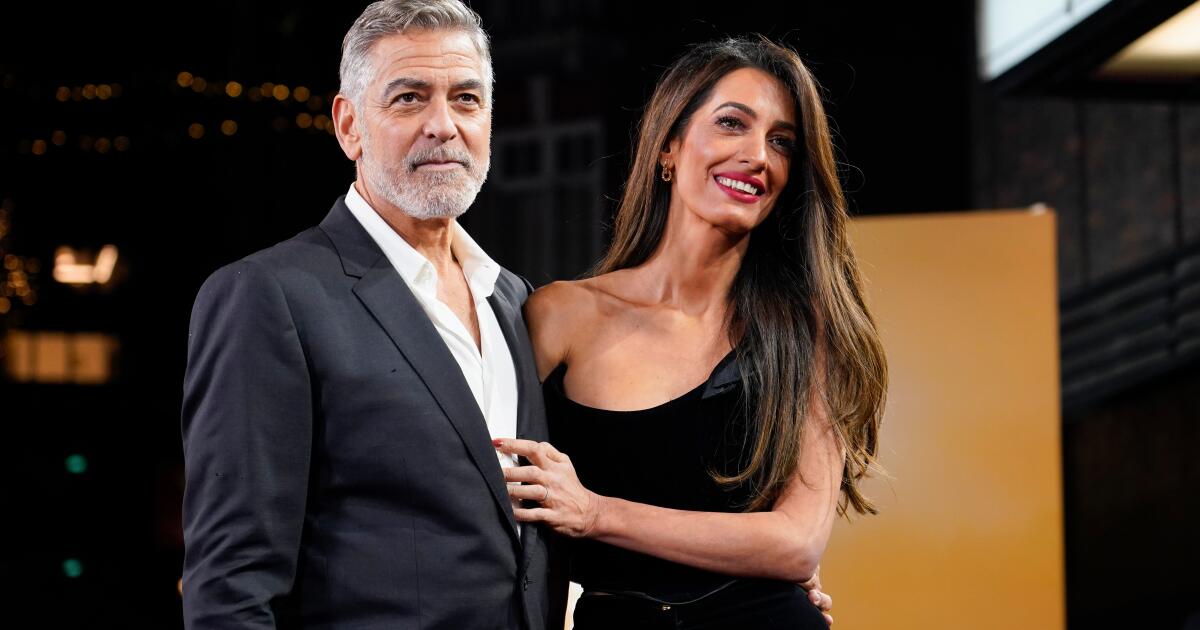 Governo francês defende concessão de cidadania a George e Amal Clooney Governo francês defende concessão de cidadania a George e Amal Clooney