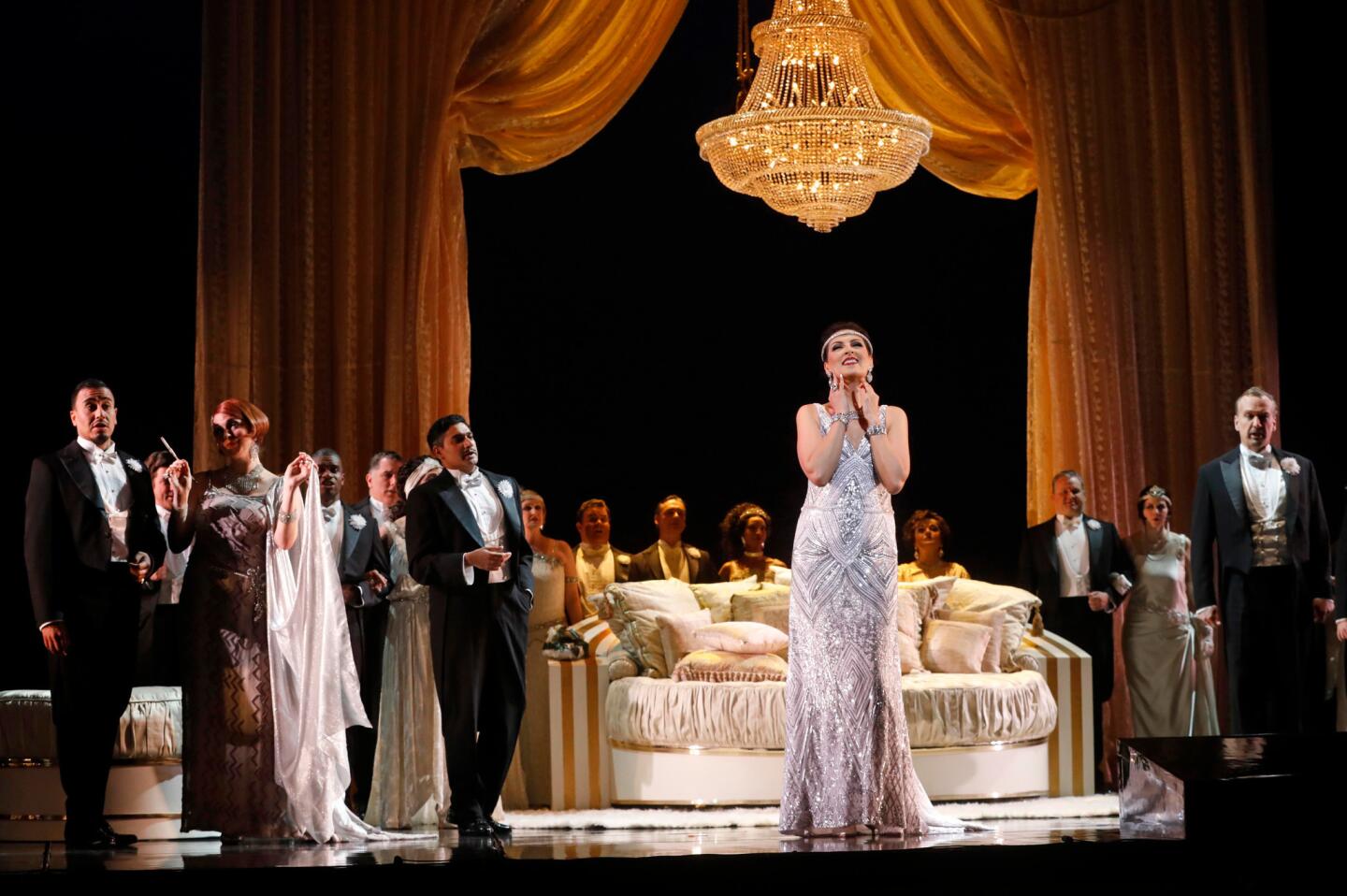 L.A. Opera brings back its '20s take on 'Traviata'