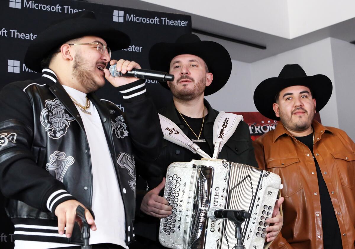 Adelaido "Payo" Solis III, Juan Javier Cantú y Carlos Guerrero cuando anunciaron 