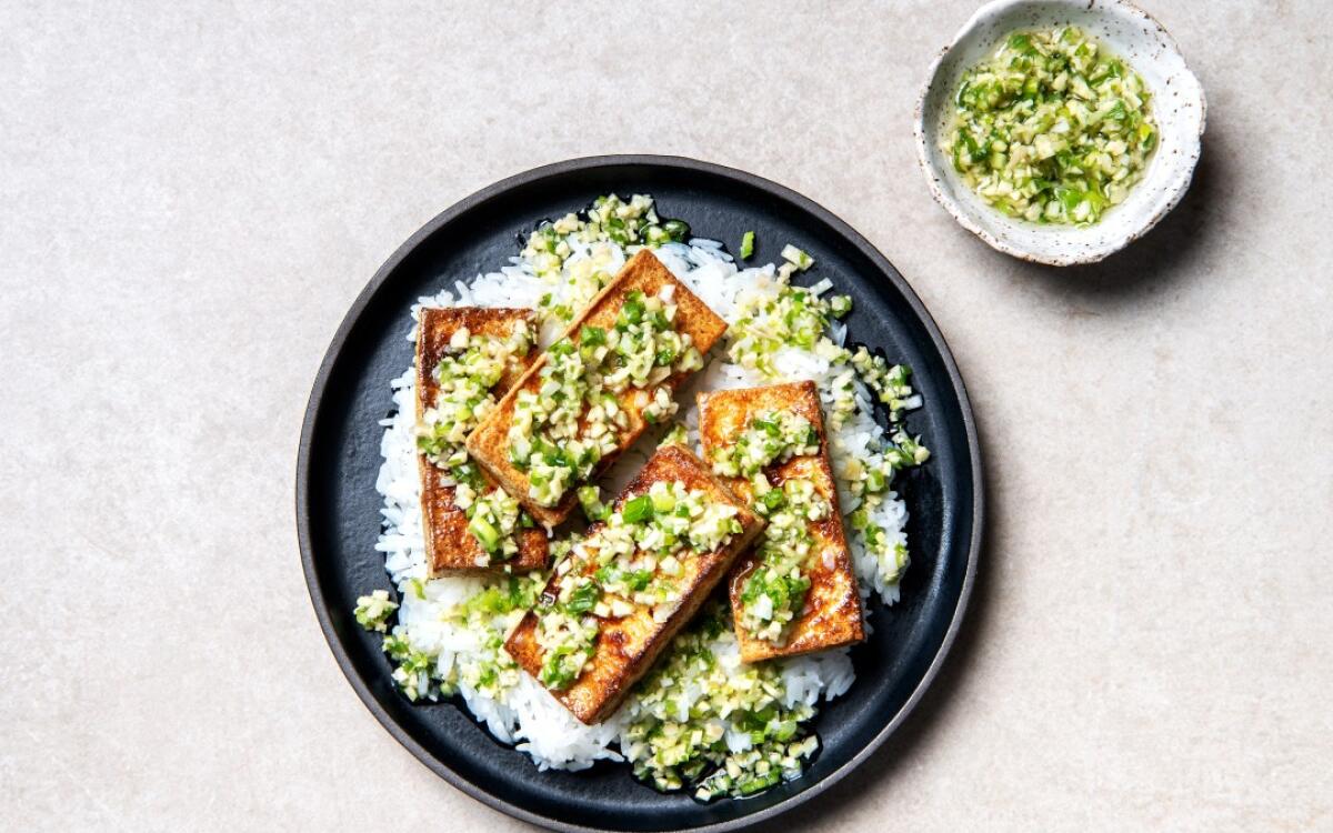 Sizzling Ginger Scallion Sauce with Pan-seared Tofu