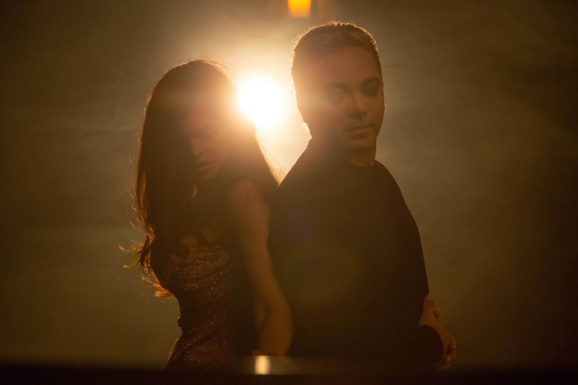 Ana Bárbara y Cristian Castro durante el rodaje del video "De vez en cuando".