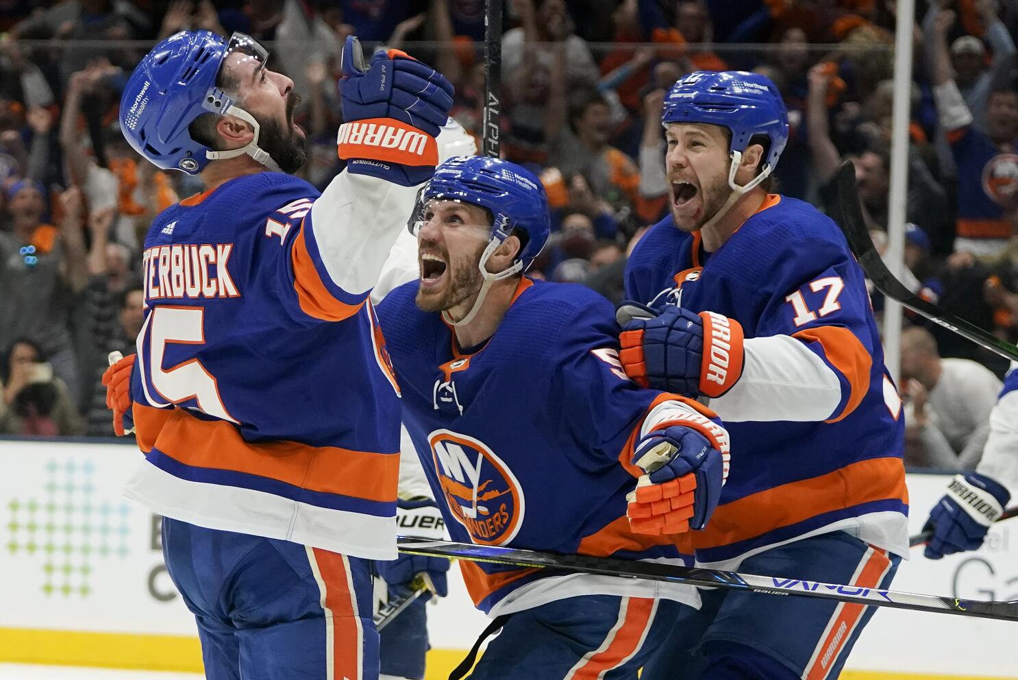 Defend NY: Jets bond while supporting Islanders in playoffs - The