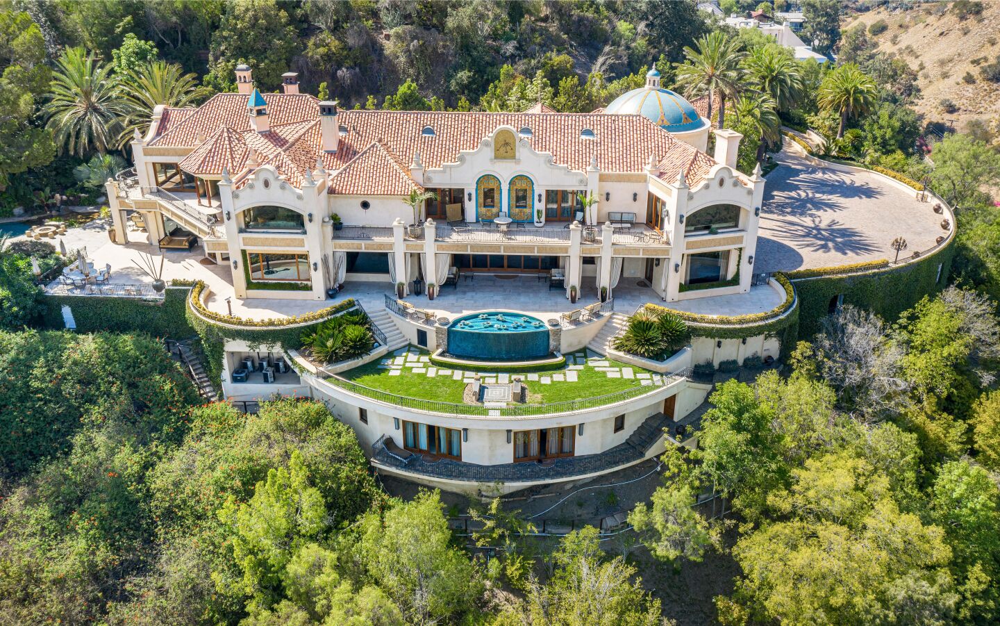 The 21,000-square-foot mansion.