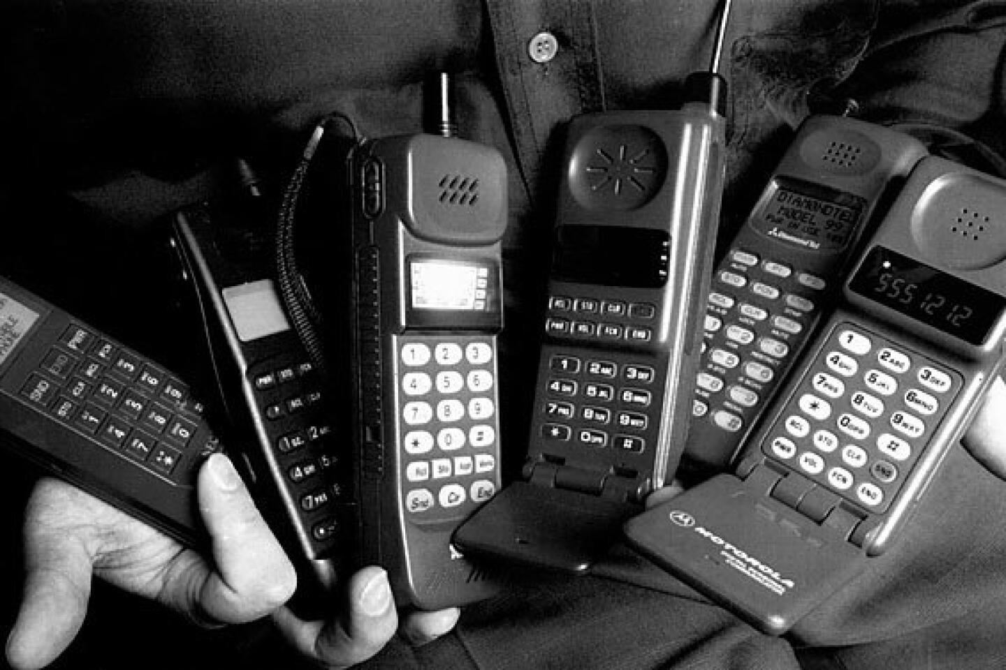 cell phone history