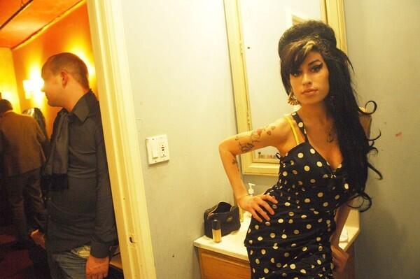 Amy Winehouse is 'raring to go'