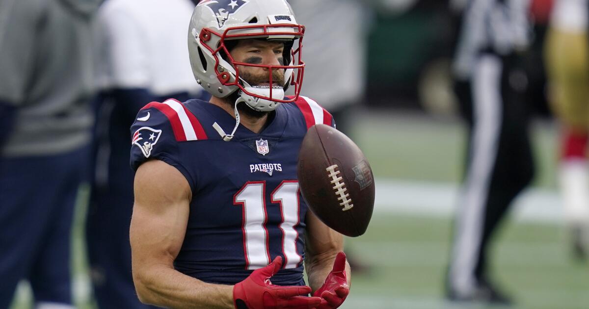 Patriots receiver Julian Edelman announces retirement