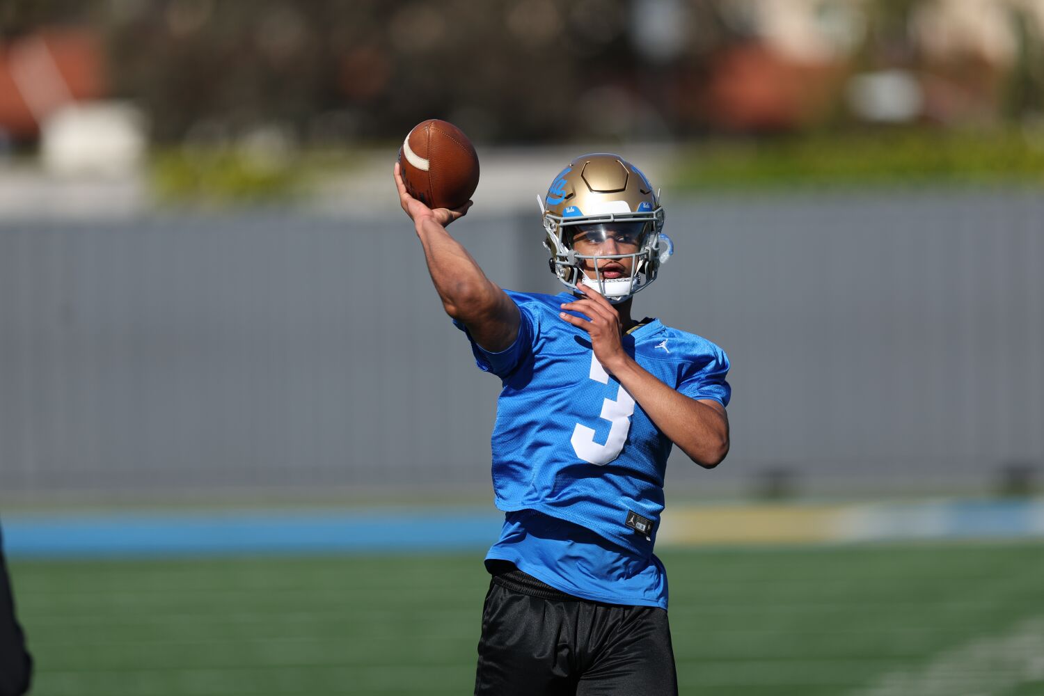 Dante Moore learning to enjoy his newfound L.A. moment amid UCLA QB battle