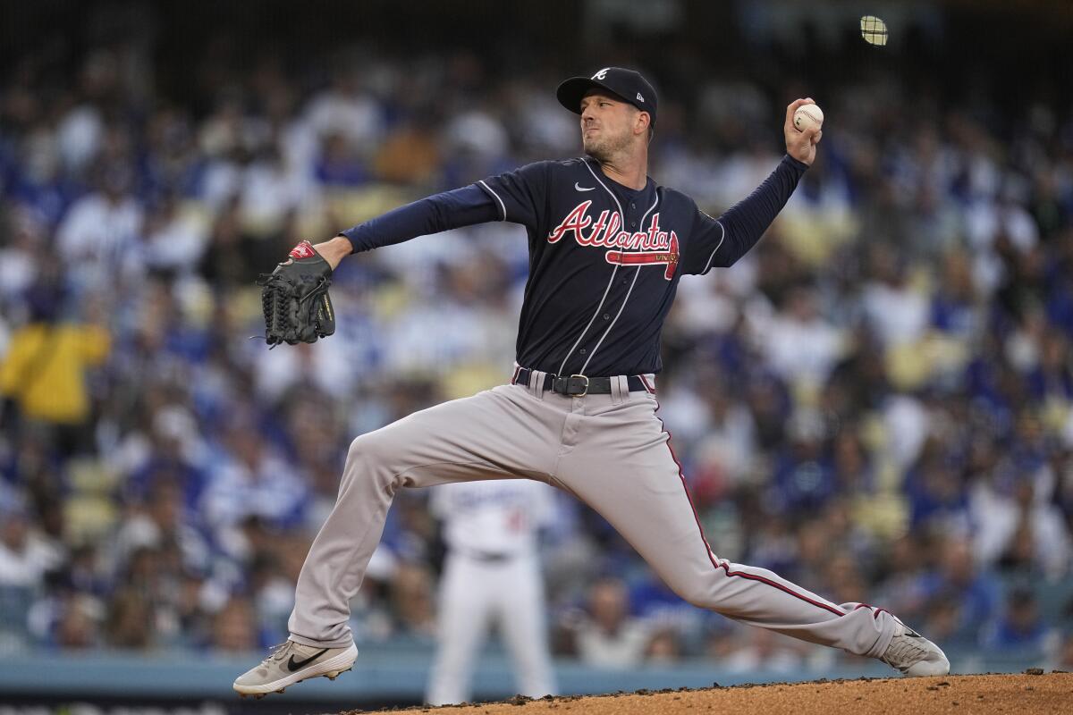 Atlanta Braves pitcher Drew Smyly delivers during the second inning.