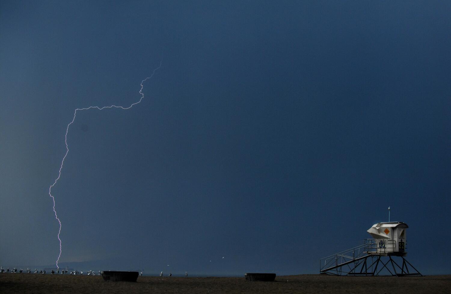 Lightning bolts by the hundreds, 'constant' thunder: Rare thunderstorms hit SoCal Monday