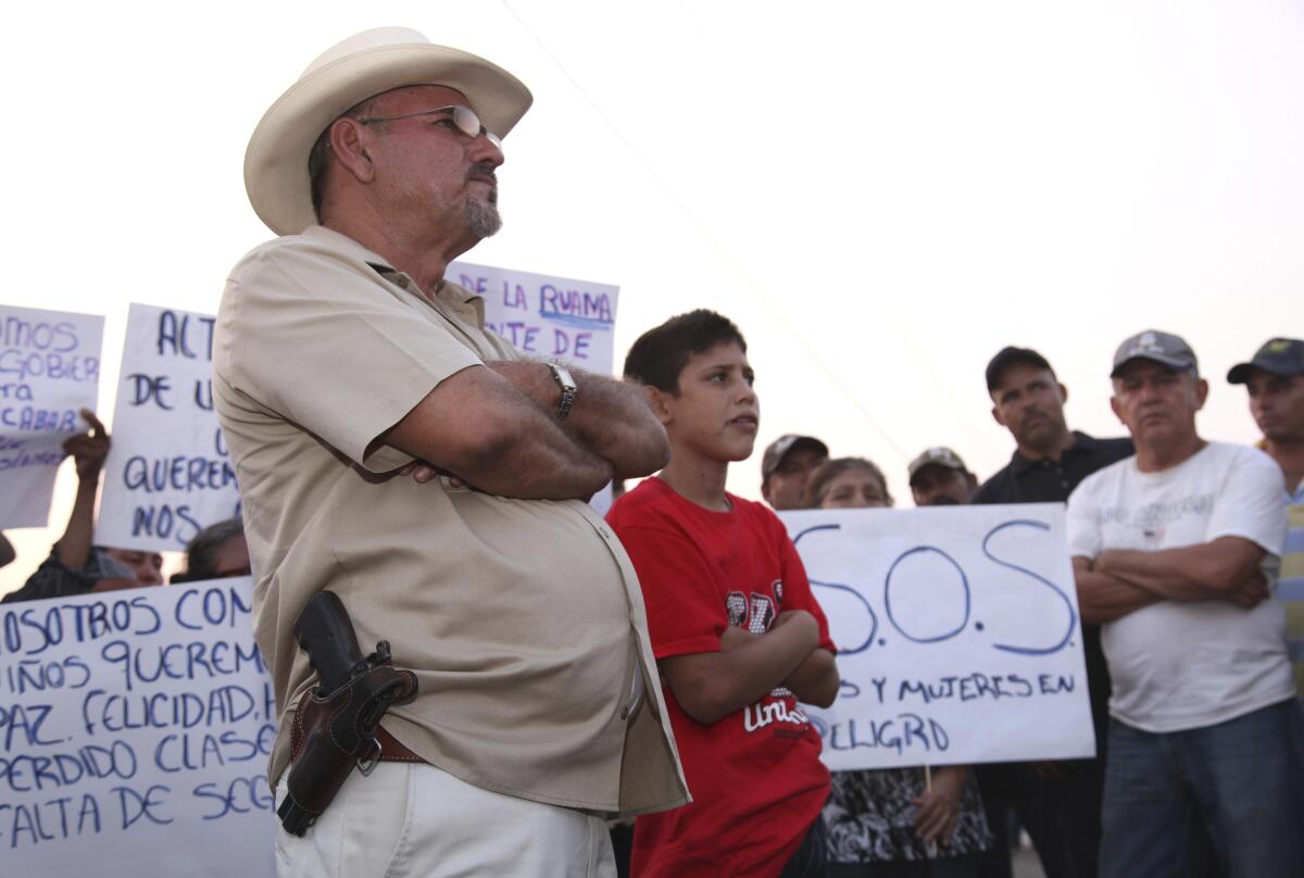 Hipólito Mora, dirigente de un movimiento de autodefensas.