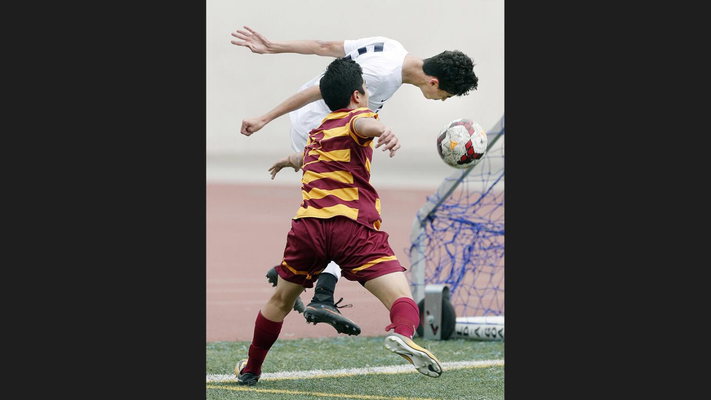 Photo Gallery: Crescenta Valley vs. La Canada in nonleague boys' soccer