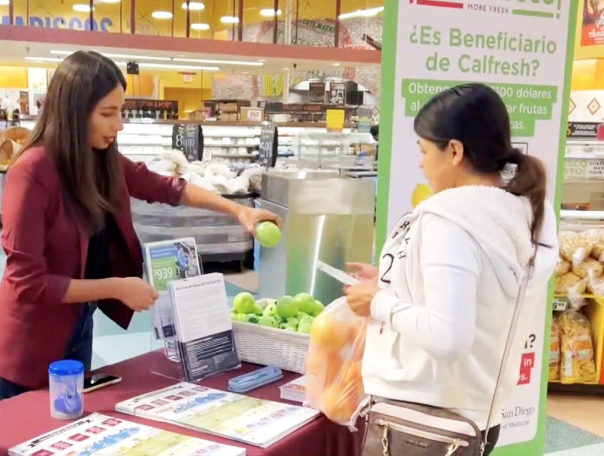 ¡Más Fresco! provides rebate dollars to CalFresh recipients.