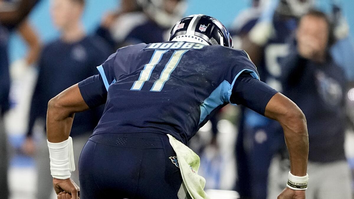 AP source: Titans to start Dobbs, not Willis at QB vs. Dallas