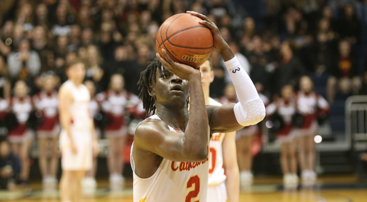 The Dons' junior Obinna Anyanwu accounted for a game high 18 pts.