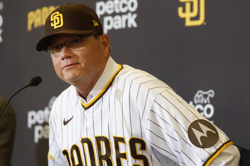 Padres hire Mike Shildt, who takes center stage for 'second act' as  big-league manager - The San Diego Union-Tribune