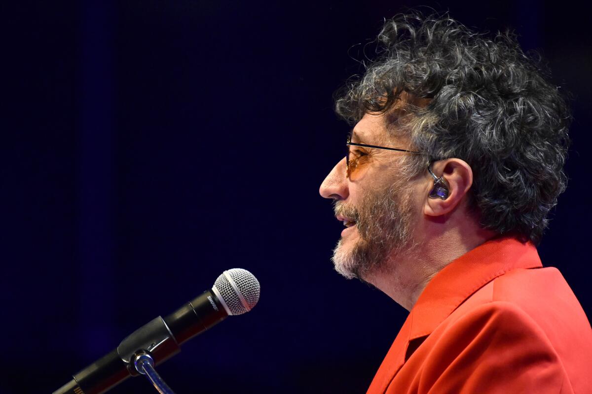 Fito Paez desde Argentina en su participación en los Latin Grammy