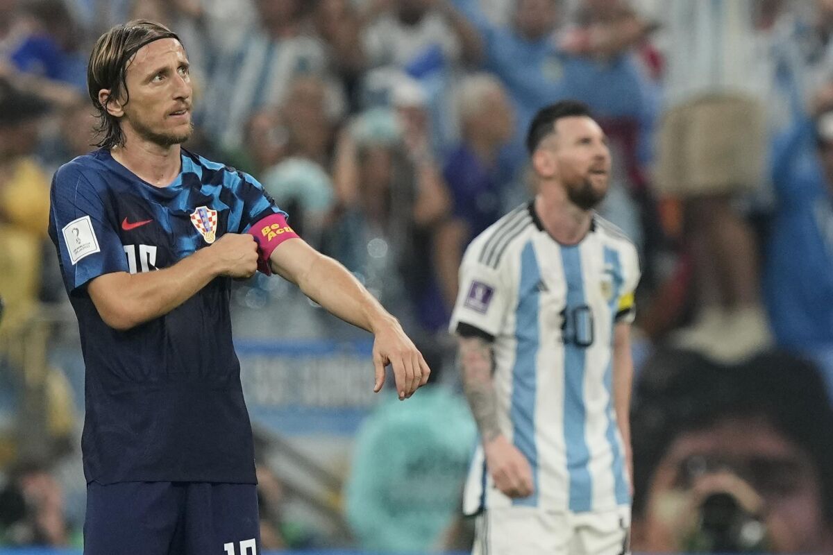 Fracción Cañón sorpresa Modric se va del Mundial pero comparte escenario con Messi - Los Angeles  Times