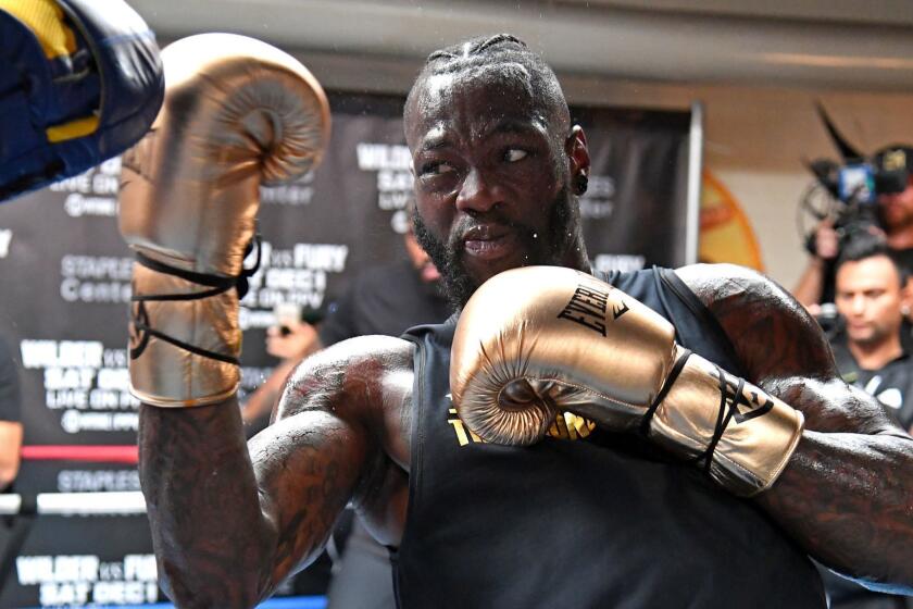 LOS ANGELES, CALIFORNIA - NOVEMBER 05: WBC Heavyweight Champion Deontay Wilder works out for the media at Churchill Boxing Club on November 05, 2018 in Santa Monica, California. (Photo by Jayne Kamin-Oncea/Getty Images) ** OUTS - ELSENT, FPG, CM - OUTS * NM, PH, VA if sourced by CT, LA or MoD **