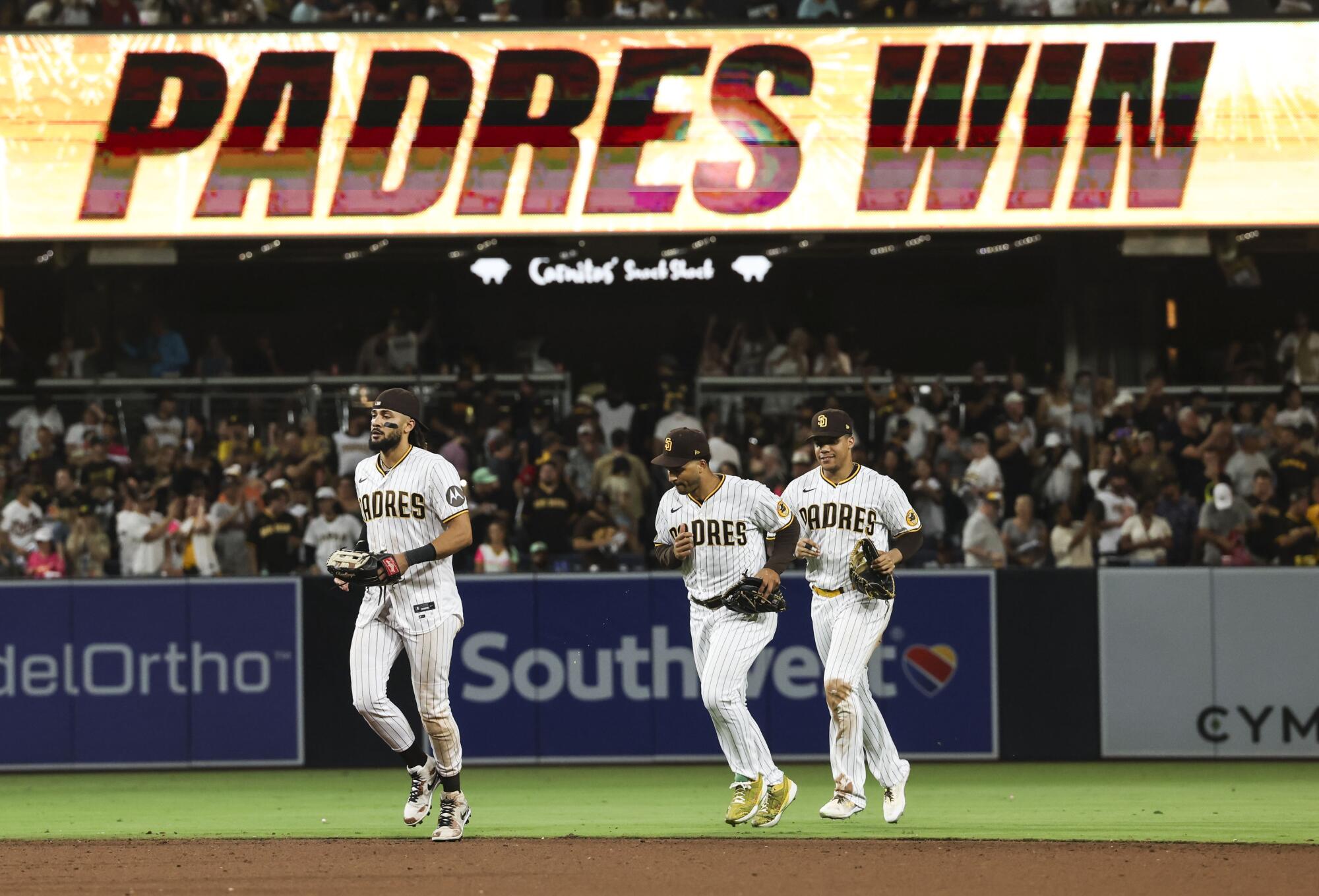 Padres use small ball — and a pair of Fernando Tatis Jr. homers — to push  past Cubs - The San Diego Union-Tribune