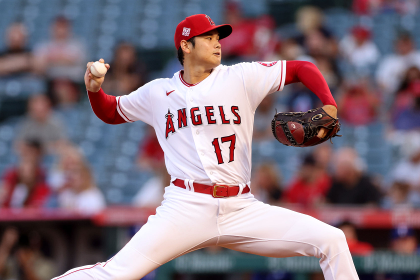 ANAHEIM, CALIFORNIA - SEPTEMBER 03: Shohei Ohtani #17 of the Los Angeles Angels pitches during the first inning.