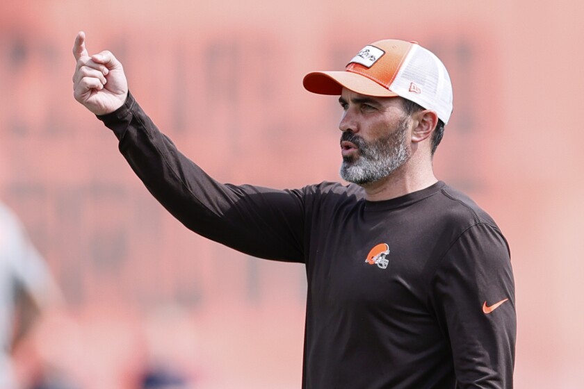 Cleveland Browns head coach Kevin Stefanski directs a drill during NFL football practice Wednesday, Sept. 1, 2021, in Berea, Ohio. (AP Photo/Ron Schwane)