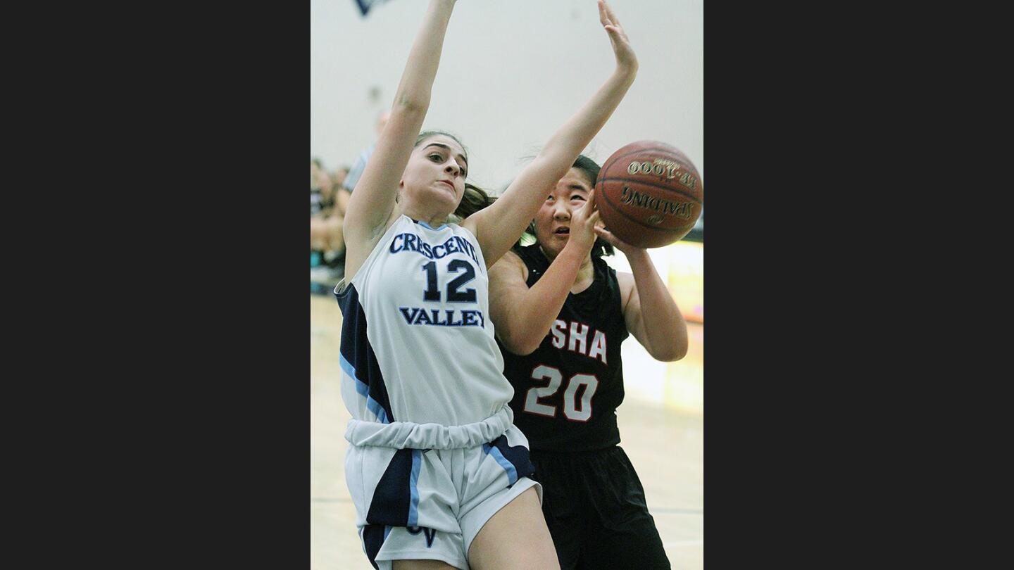 Photo Gallery: Crescenta Valley vs. Flintridge Sacred Heart in tournament girls' basketball