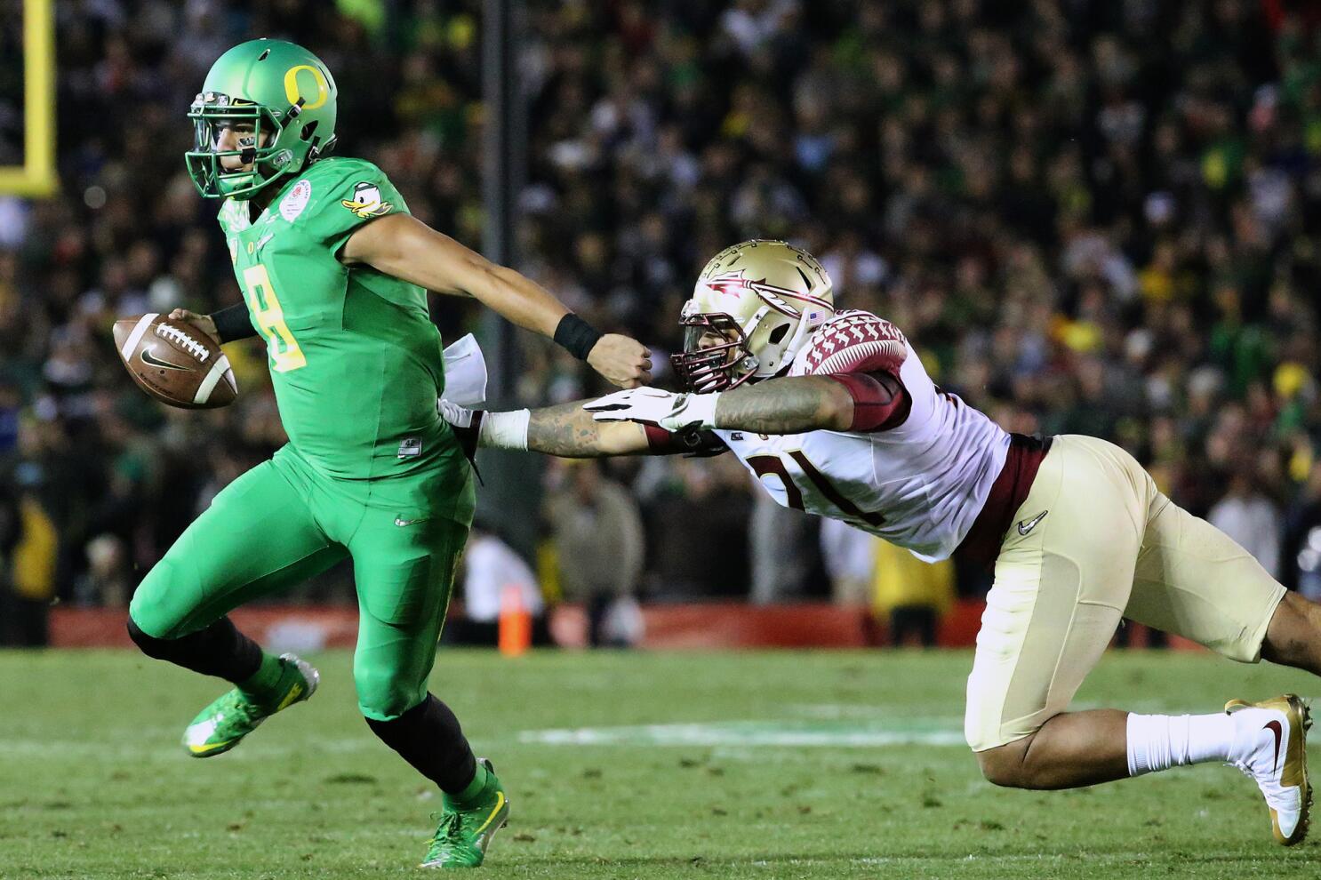College Football Playoff: Oregon defeats Florida State, 59-20, in Rose Bowl  - Los Angeles Times