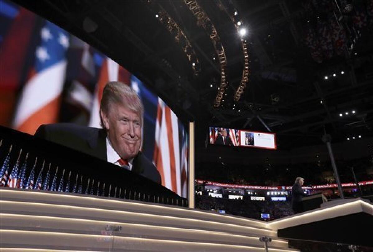 Donald Trump durante su discurso en la convención republicana en Cleveland el jueves 21 de julio del 2016. (AP Foto/Evan Vucci)