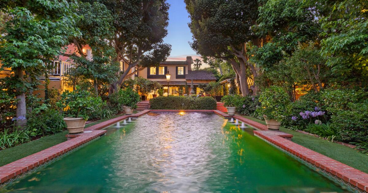 2406 La Mesa Drive, Santa Monica 90402 - Los Angeles Times