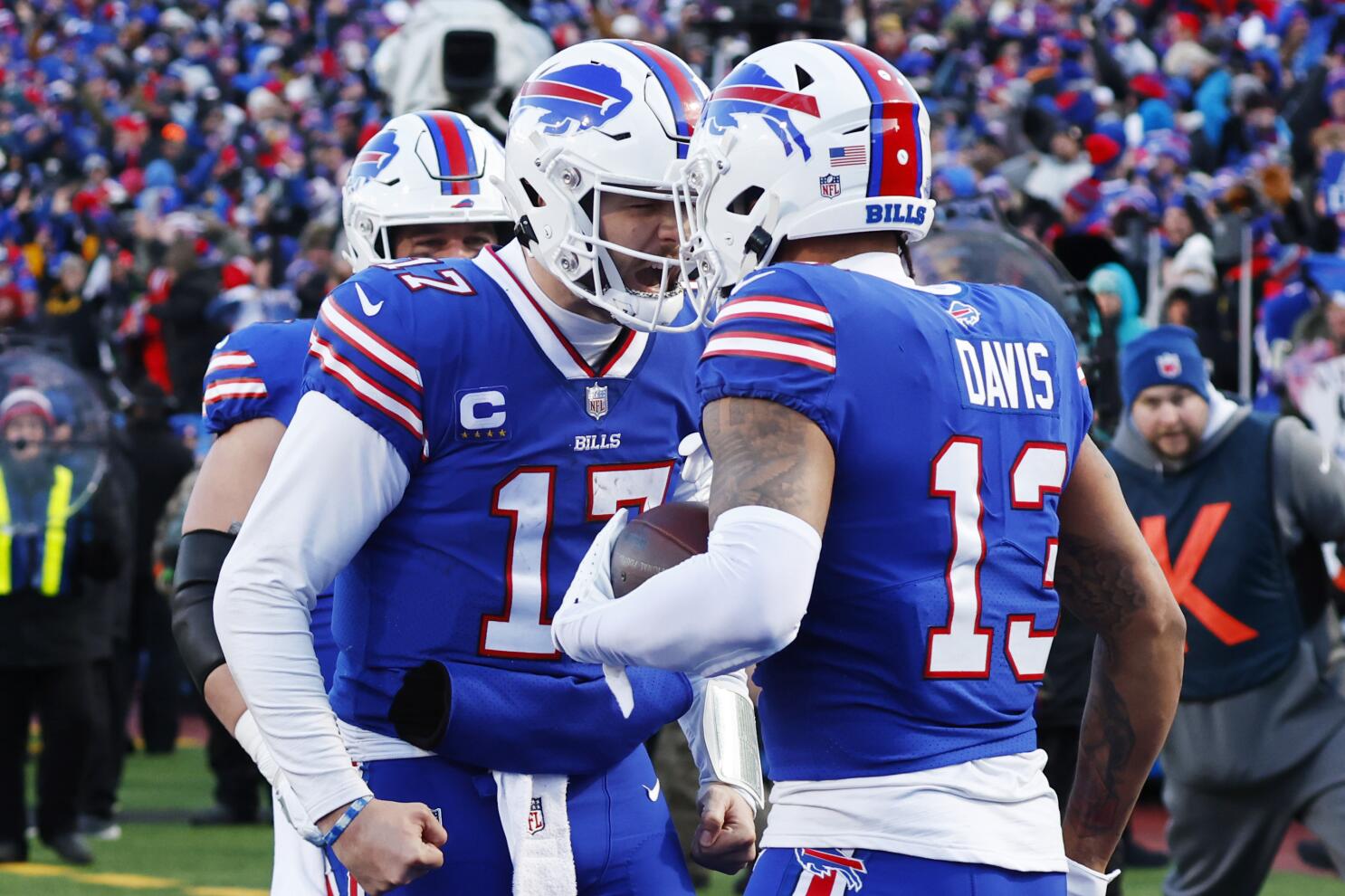 Bills hang on for 34-31 wild-card win over Dolphins - The San