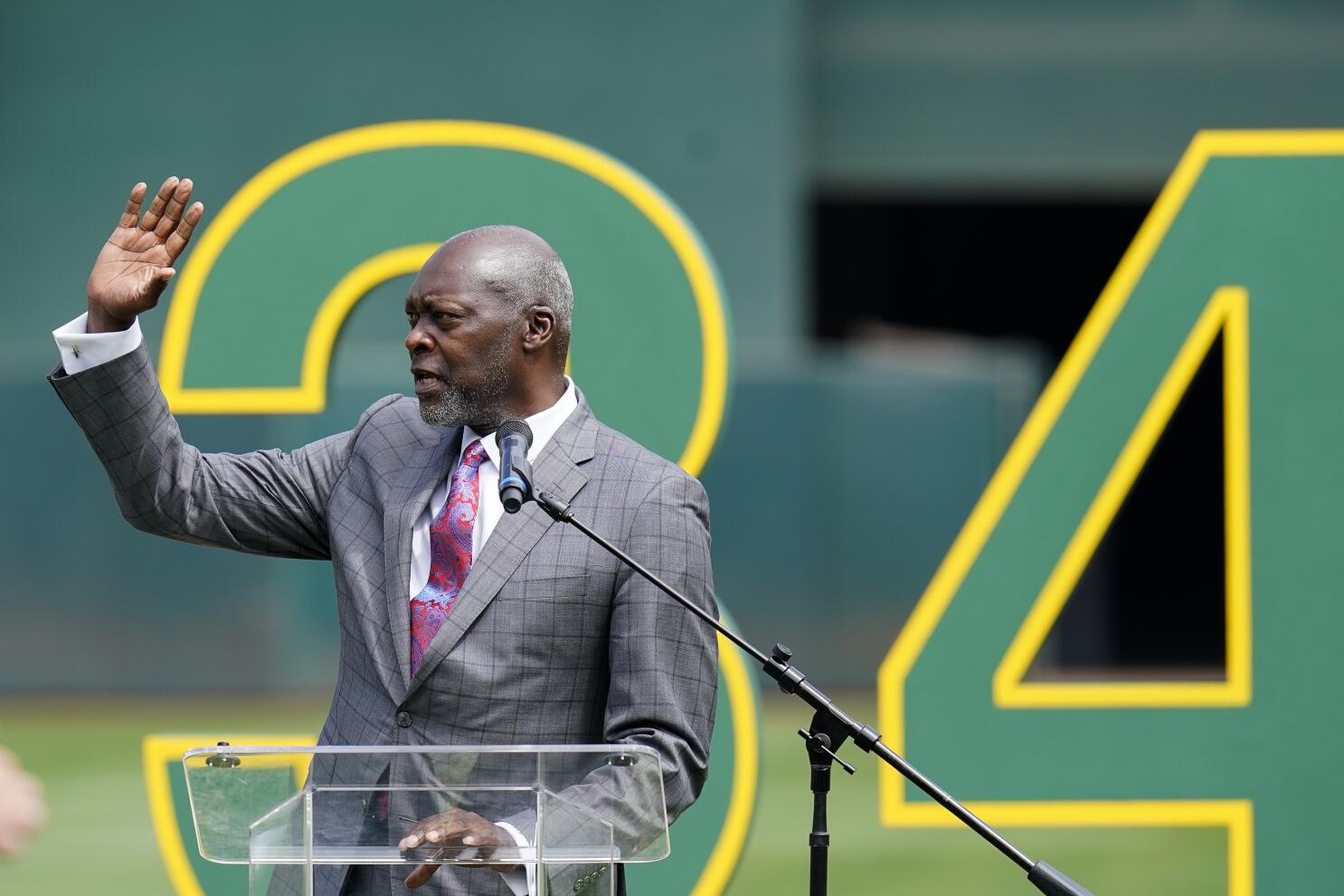 Dave Stewart still waiting for number to be retired by A's