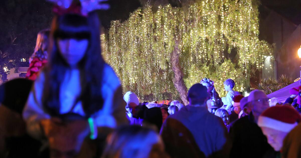 Laguna Beach fills up on holiday cheer at Hospitality Night