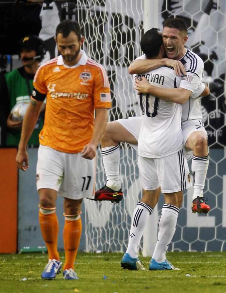 Brad Davis, Landon Donovan, Robbie Keane