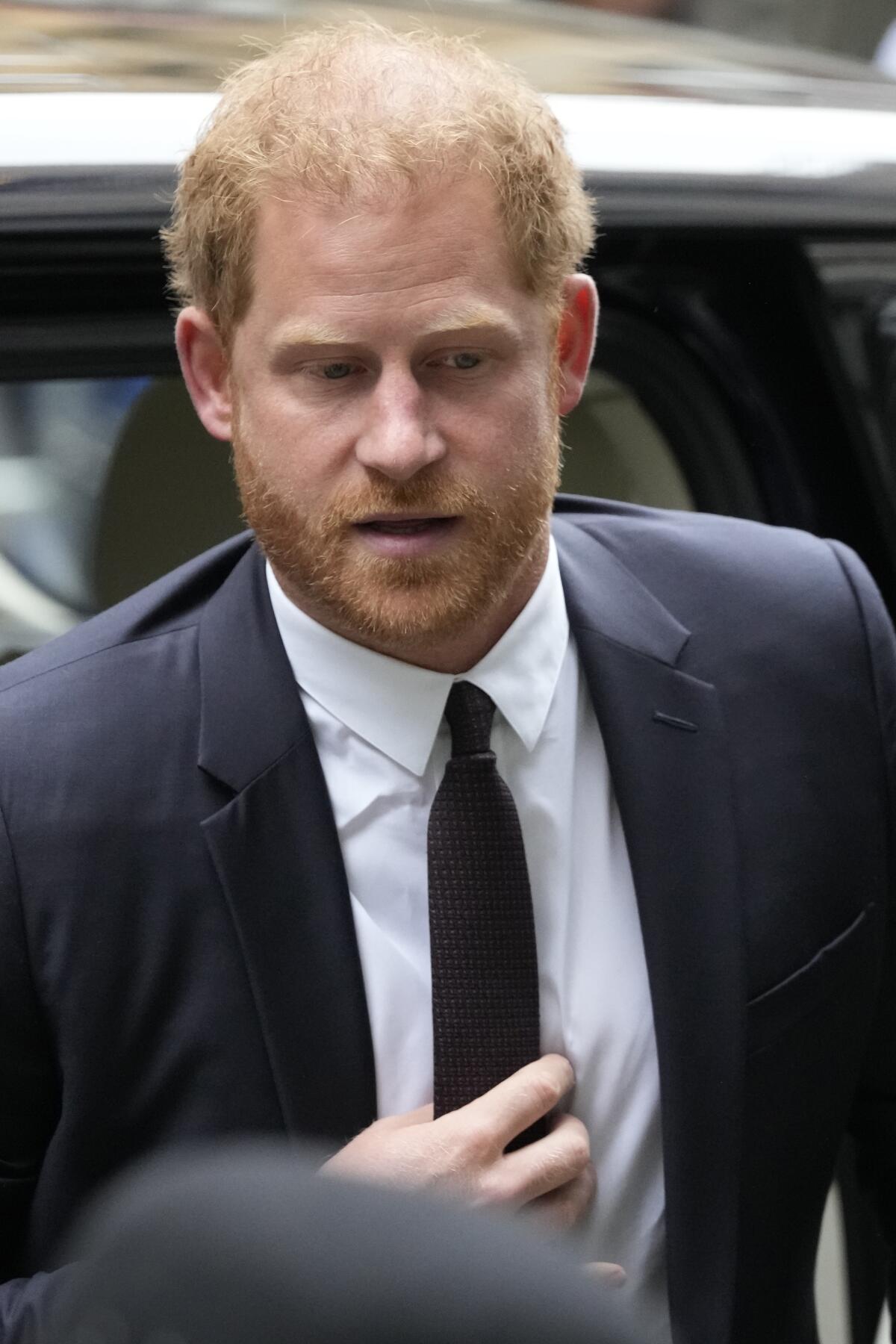 El príncipe Harry llega al Alto Tribunal de Londres el martes 6 de junio de 2023. 