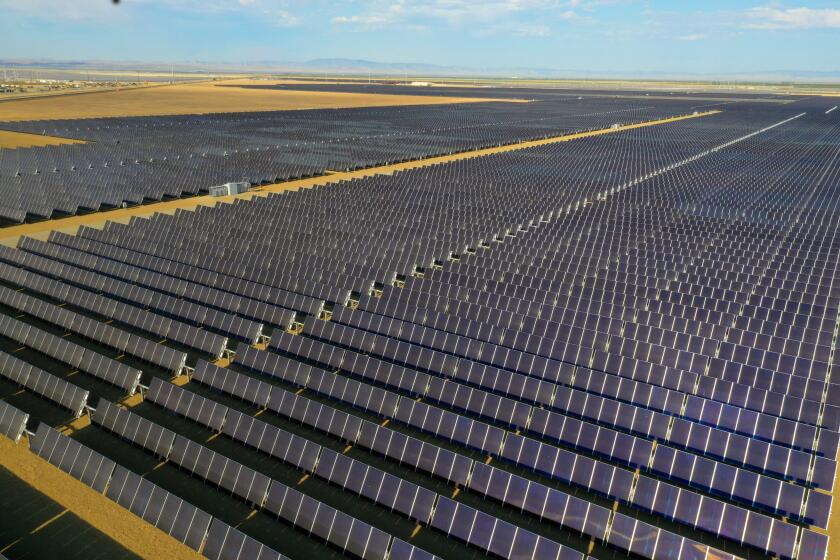 Lemoore, California-July 2021-Westlands Solar Park, near the town of Lemoore in the San Joaquin Valley of California is the largest solar power plant in the United States and could become one of the largest in the world. (Carolyn Cole / Los Angeles Times)
