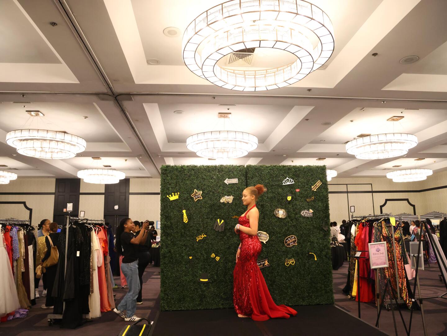 High School Students Receive Free Formal Attire Los Angeles Times high-school-students-receive-free-formal-attire-los-angeles-times