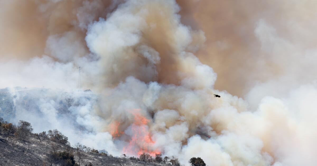 Plusieurs incendies de forêt déclenchent une alerte dangereuse sur la qualité de l’air dans SoCal