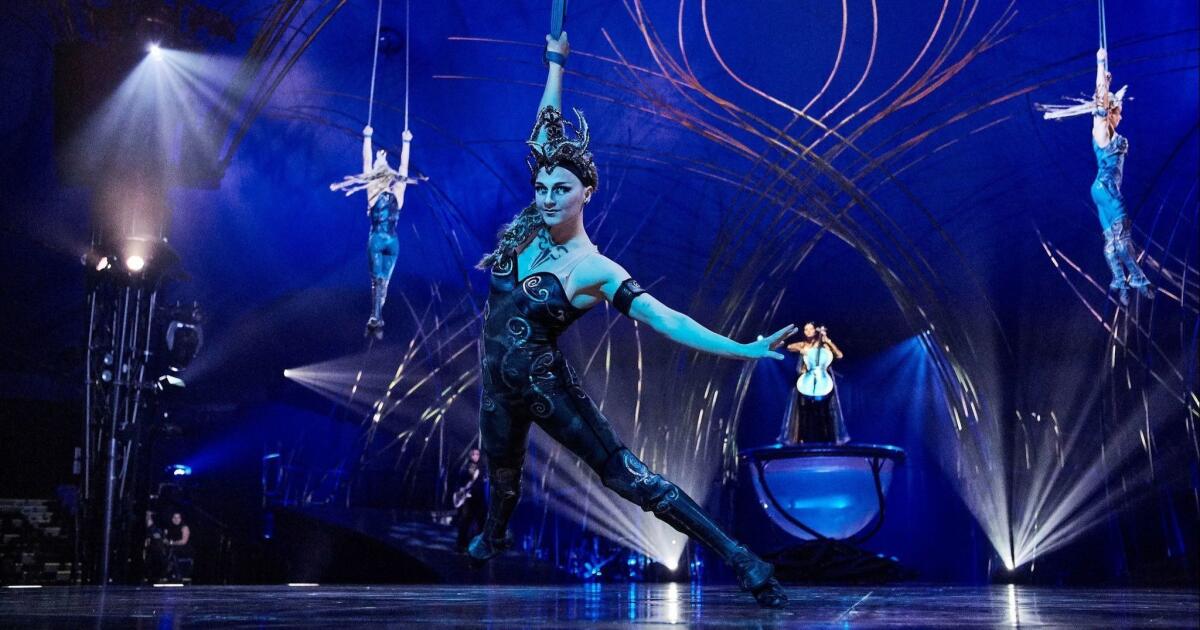 Review: Cirque du Soleil's 'Amaluna' puts women at the center of a  super-theatrical show - Los Angeles Times
