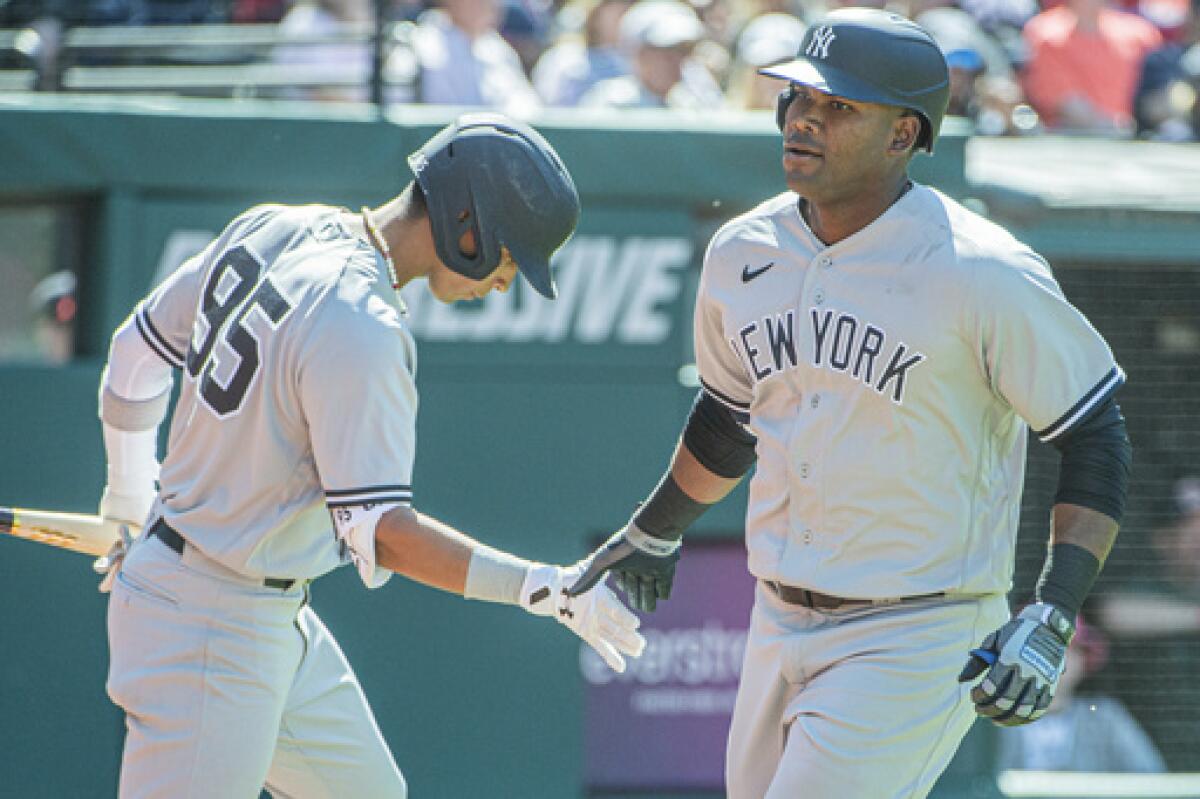 New York Yankees left fielder Oswaldo Cabrera (95) in the ninth