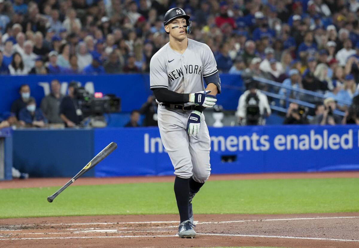 Gleyber Torres Powers Yankees Past Blue Jays - The New York Times