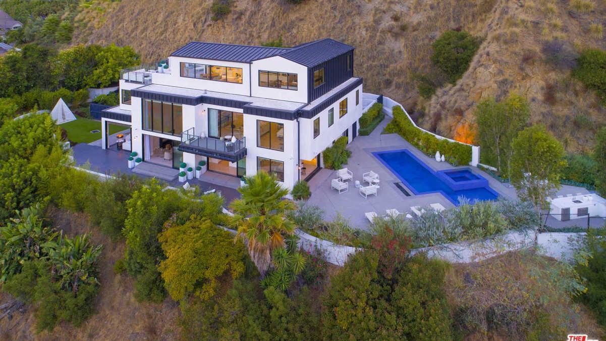 Demi Lovato's Hollywood Hills home sells for $8.25 million - Los Angeles  Times