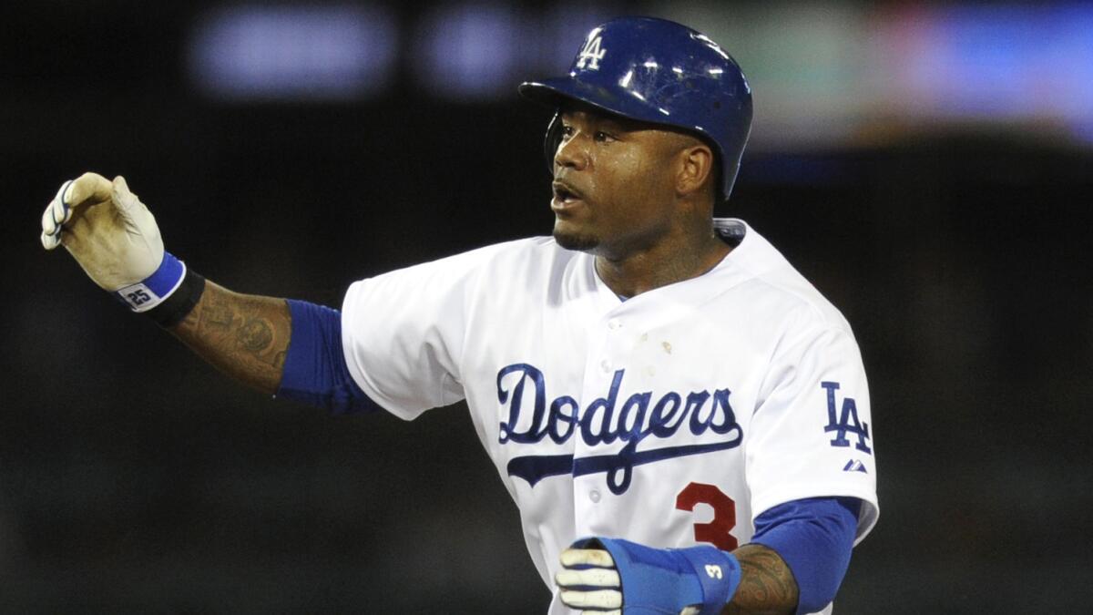 Dodgers left fielder Carl Crawford suffered an ankle injury in the team's 6-3 win over the Cincinnati Reds on Tuesday night.