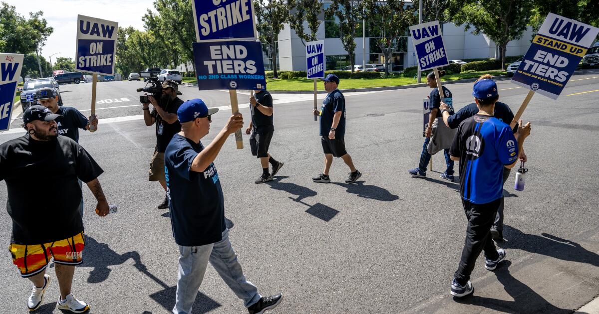 UAW strikes at GM, Stellantis parts warehouses in Inland Empire
