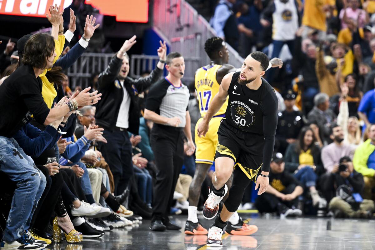 Lakers vs. Warriors final score, results: Anthony Davis' historic night  propels LA to Game 1 win