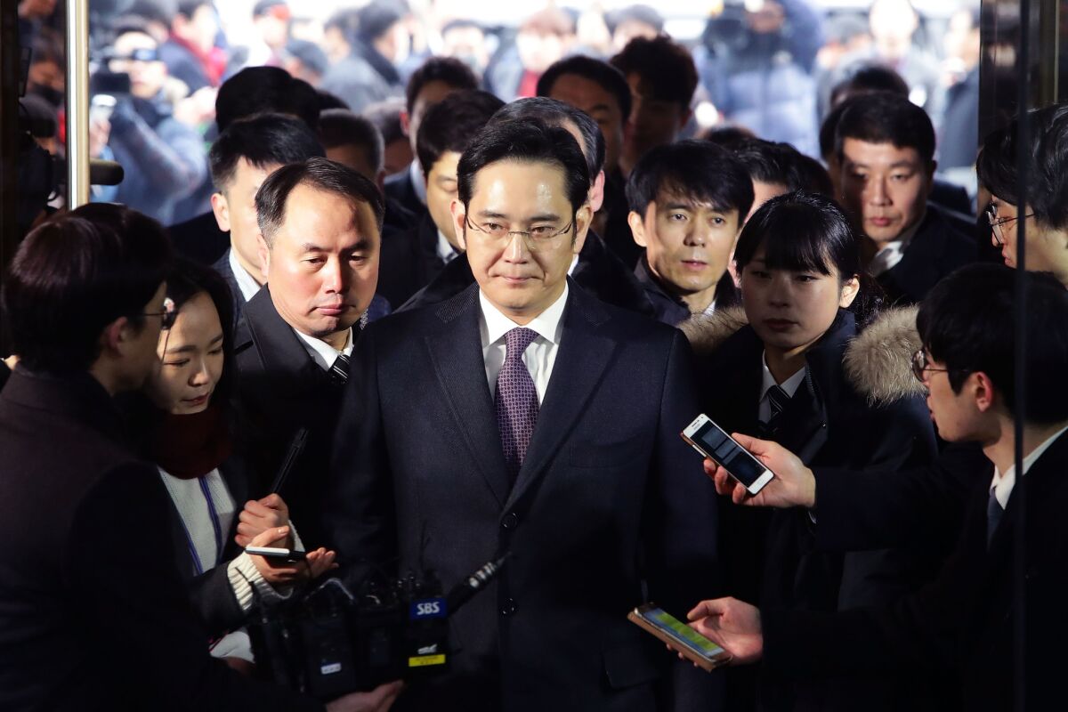 Samsung executive Lee Jae-yong arrives at the Seoul Central District Court on Wednesday.