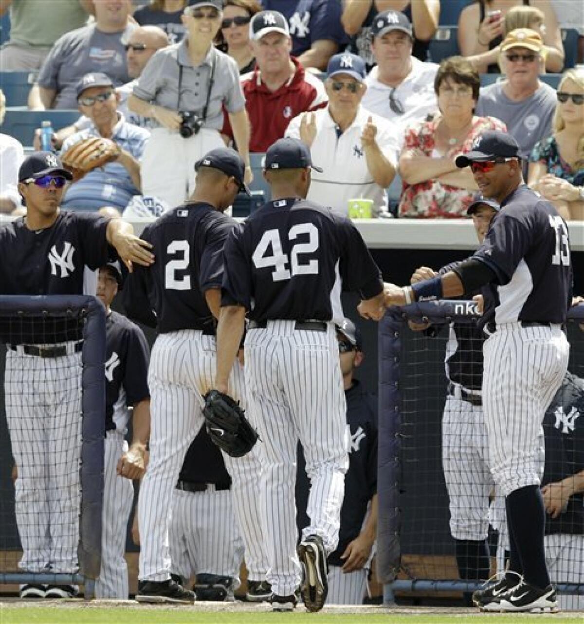 Mariano Rivera pitches his final innings at Yankee Stadium 