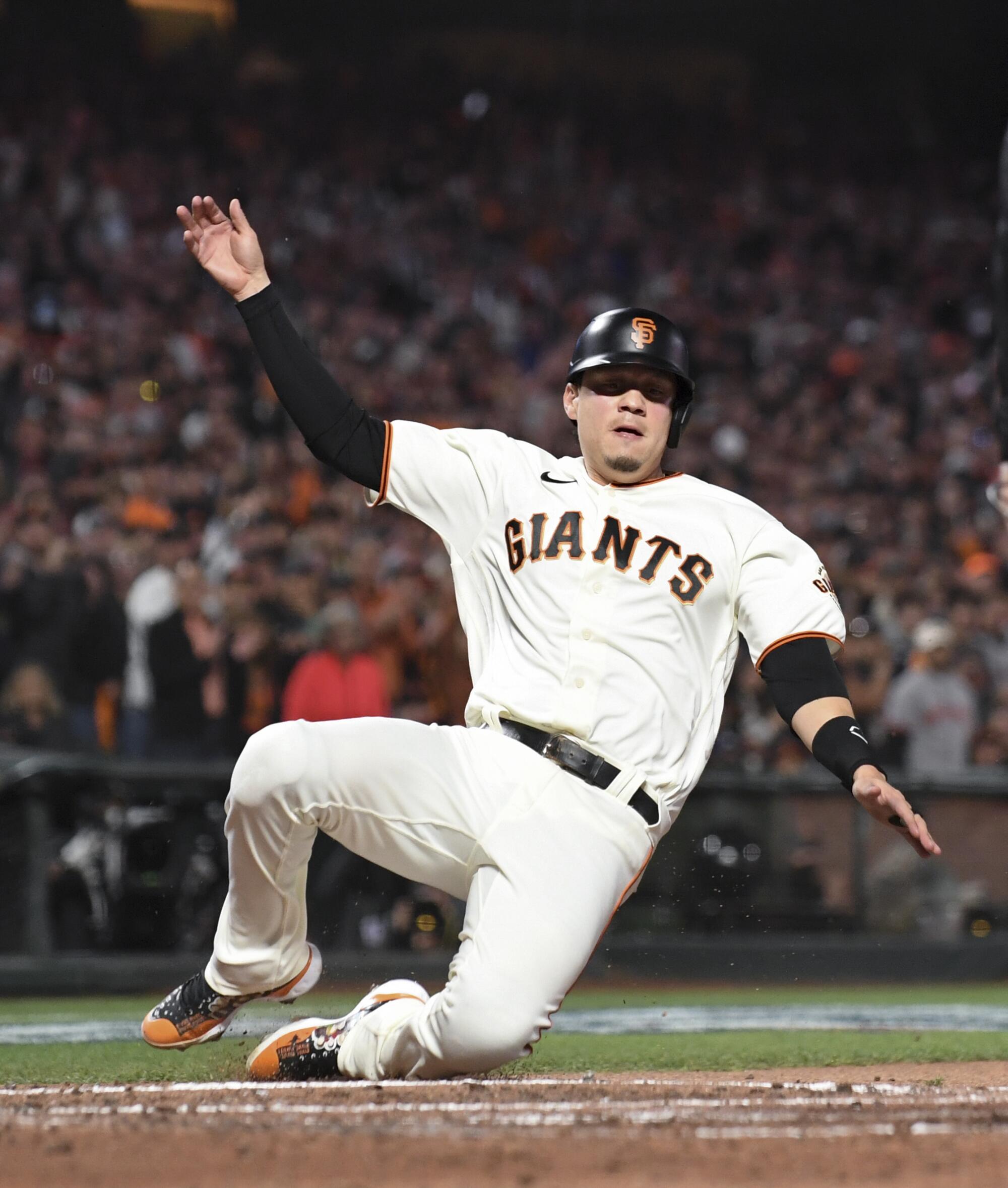 Viewer photos: Fans show off Giants pride for NLDS Game 2 vs. Dodgers