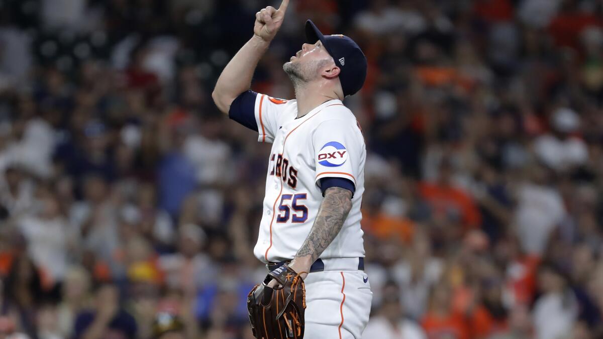 Astros balk: Dodgers, Astros players react to pitcher Ryne Stanek