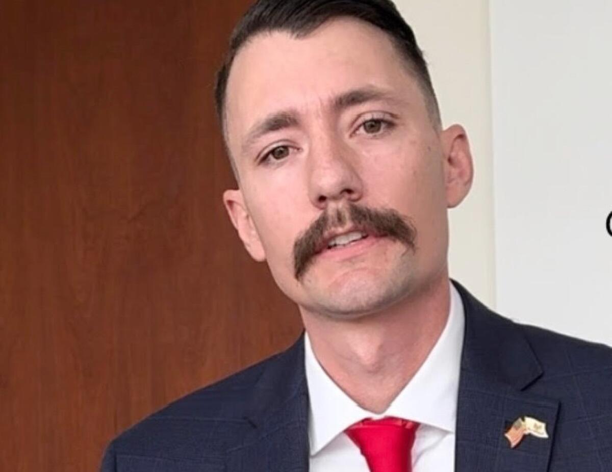 Federal judge refuses to dismiss case against L.A. County deputy - Los ...